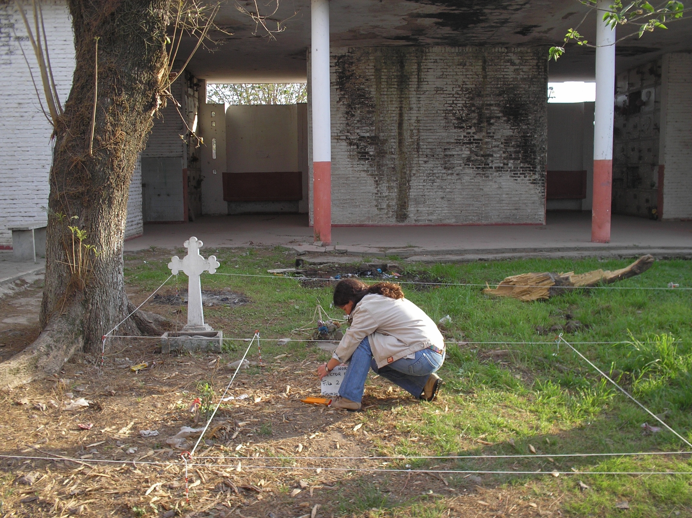 Cementerio Norte, San Miguel de Tucumán, Tucumán, 2006. Archivo EAAF.